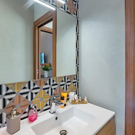 Beautiful In With House A Panoramic View Apartment *