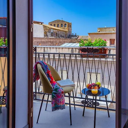 Beautiful In With House A Panoramic View Apartment *